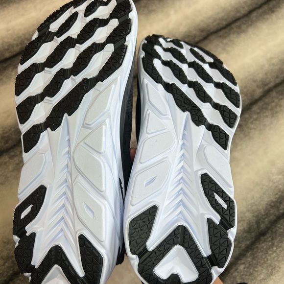 Hoka One One Clifton 8 Black White Athletic Running Sneakers - Picture 8 of 8